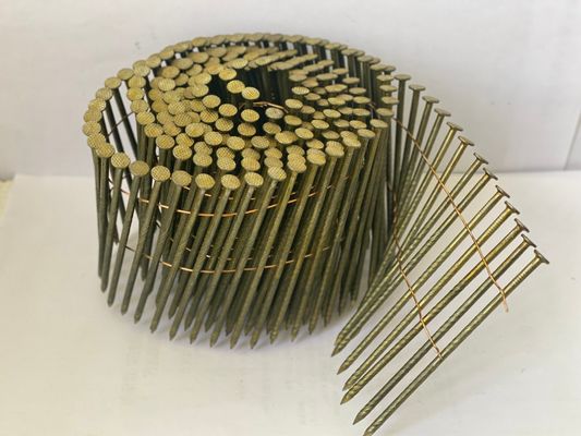 अच्छा मूल्य पैलेट लकड़ी के निर्माण के लिए पीले जस्ती कॉइल नाखून ऑनलाइन